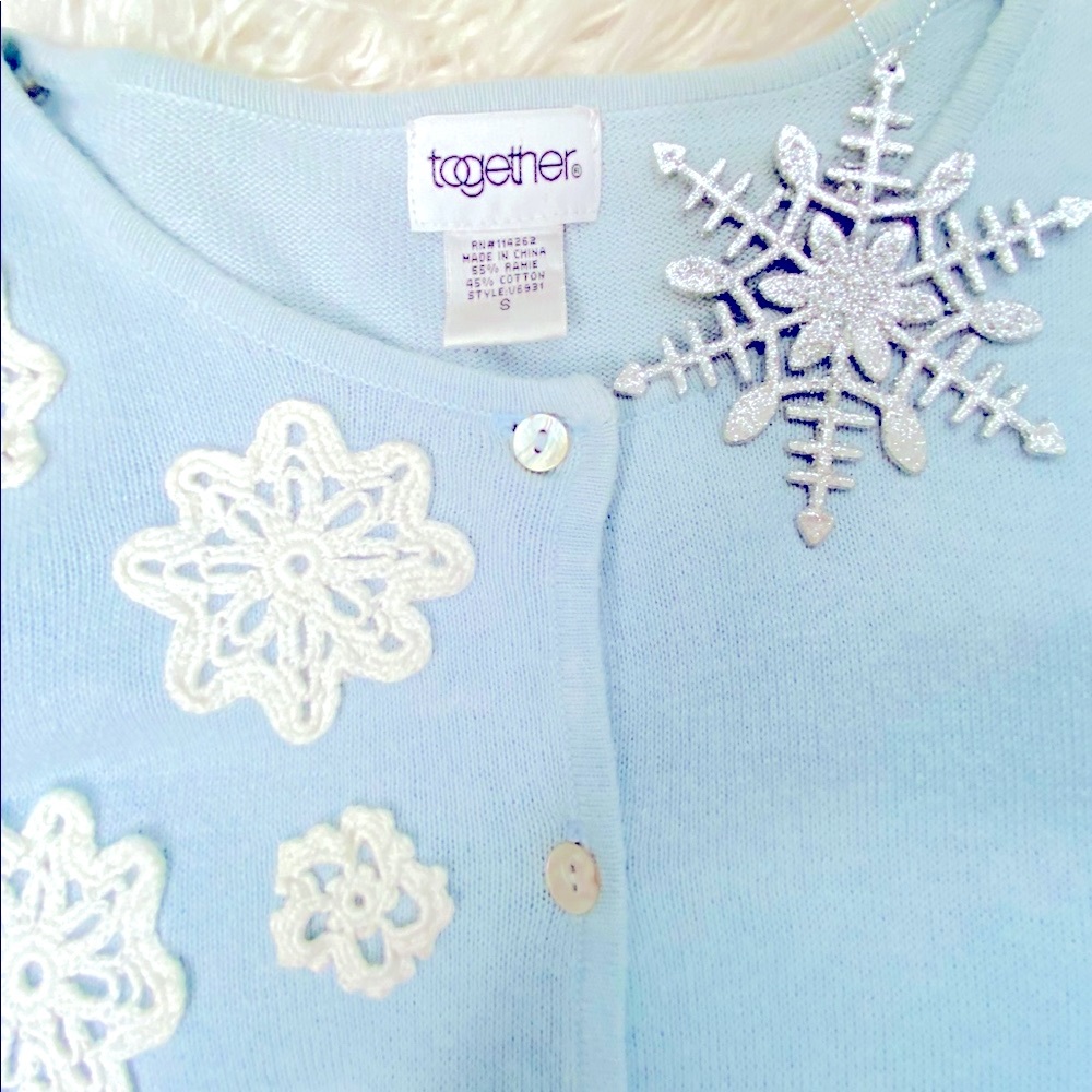 Light Blue Snowflake❄️Sweater, Small - Picture 6 of 7